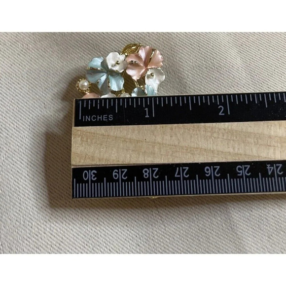 Pastel Enamel Violets Floral Flower Gold Tone Pink Blue Faux Pearls Brooch‎ Pin - Picture 4 of 5